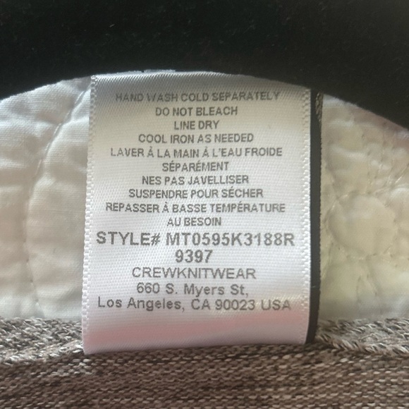 Bobeau Tan/Beige Print VNeck Cardigan. Great layering piece! Size Medium. - Picture 5 of 8